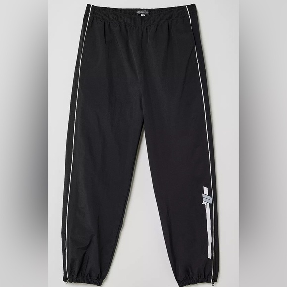 Urban Outfitters Black Shell Joggers - Picture 4 of 9